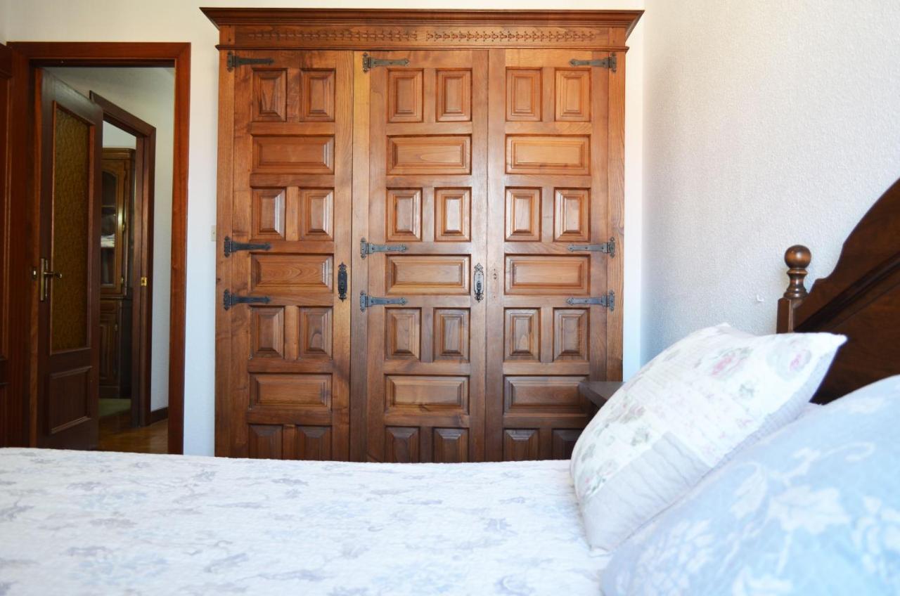 Apartamento El Corro: con parking en pleno centro de Comillas Exterior foto