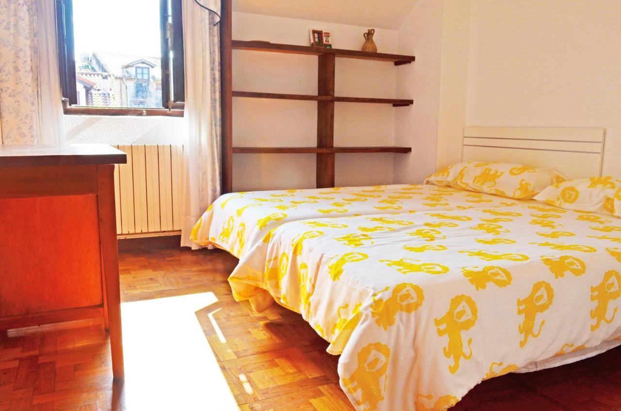 Apartamento El Corro: con parking en pleno centro de Comillas Exterior foto
