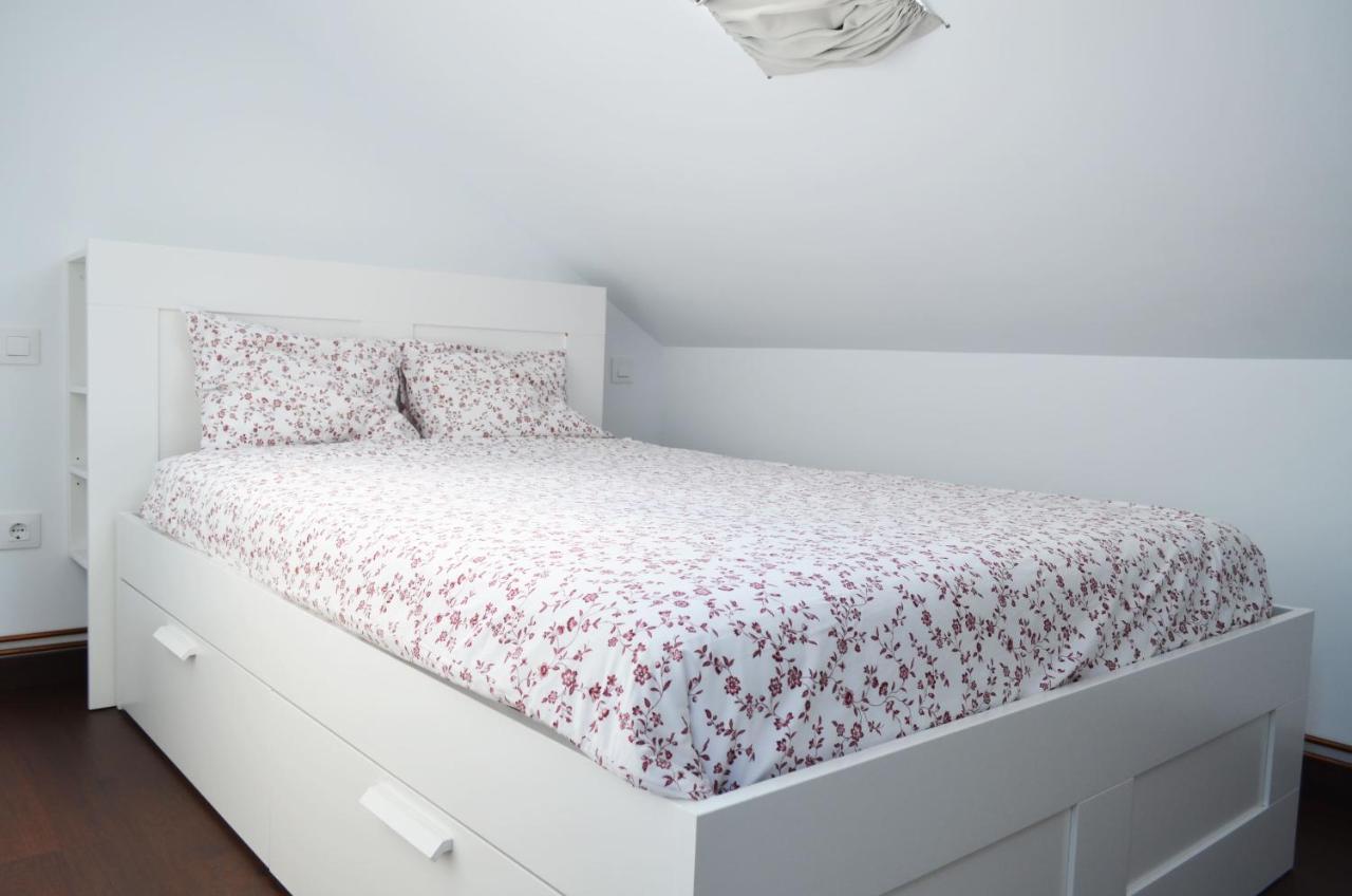 Apartamento El Corro: con parking en pleno centro de Comillas Exterior foto