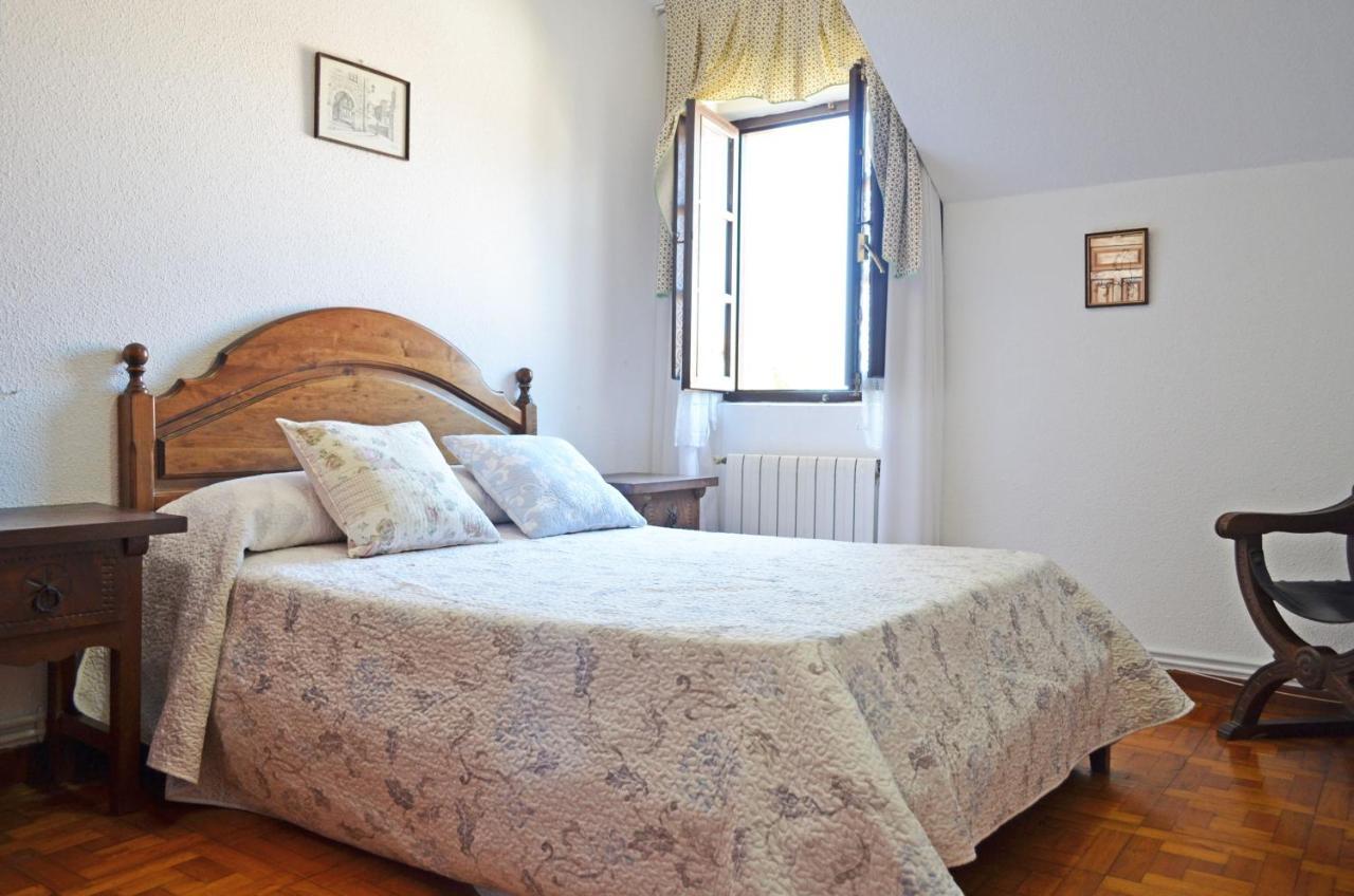 Apartamento El Corro: con parking en pleno centro de Comillas Exterior foto